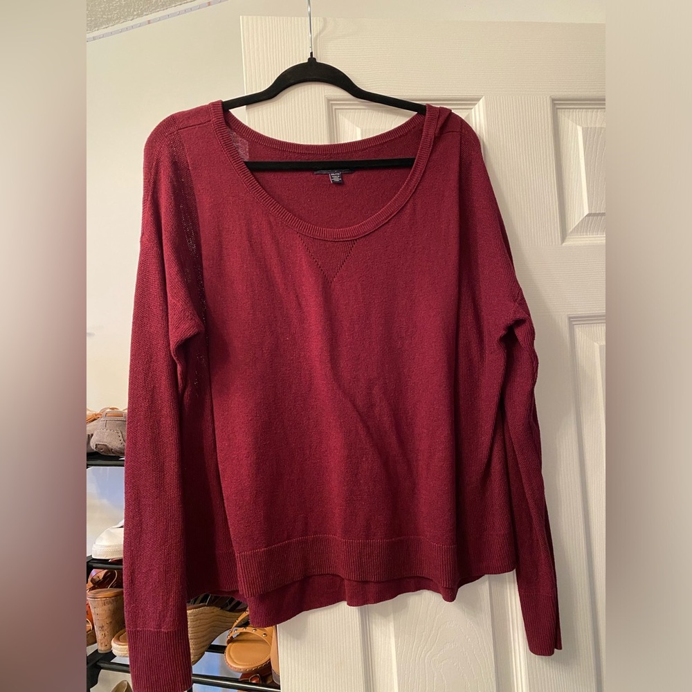 American Eagle Sweater